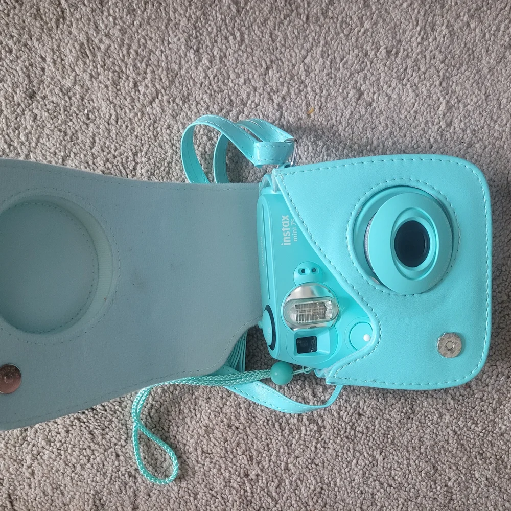 Fuji Instax 75 Mini Camera